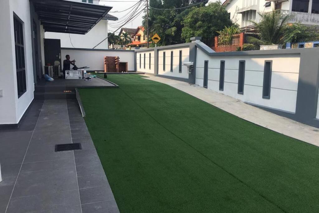 Willa 22Pax :Taman Pelangi Party House Nearby Midvelly Johor Bahru Zewnętrze zdjęcie