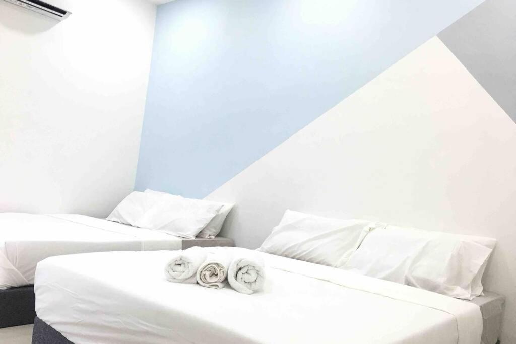 Willa 22Pax :Taman Pelangi Party House Nearby Midvelly Johor Bahru Zewnętrze zdjęcie