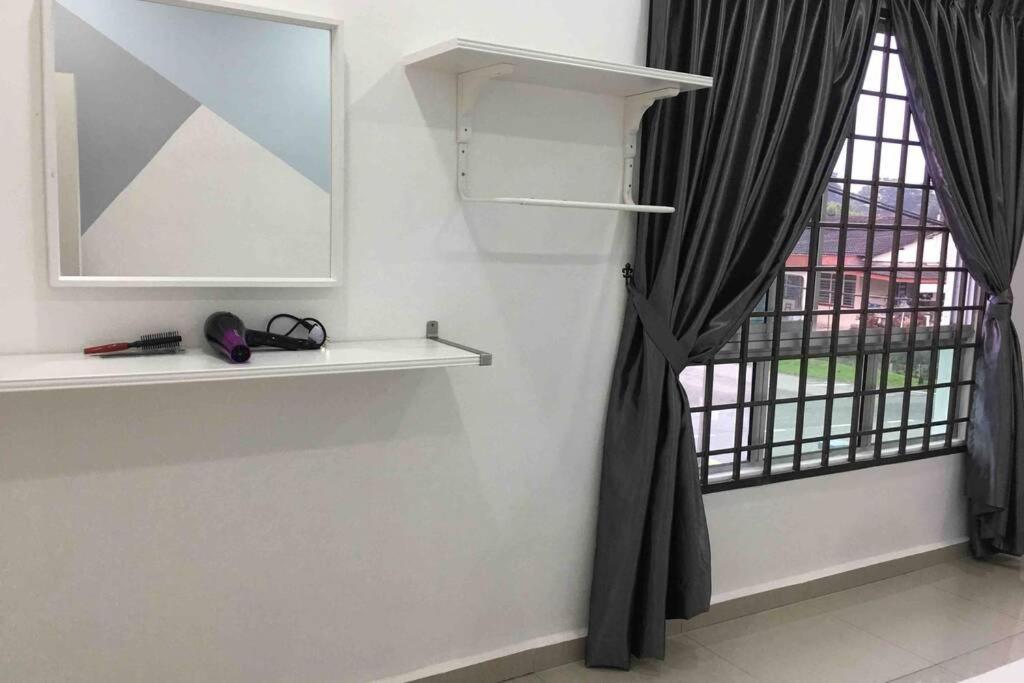 Willa 22Pax :Taman Pelangi Party House Nearby Midvelly Johor Bahru Zewnętrze zdjęcie